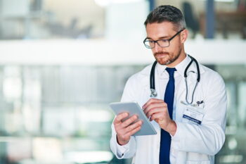 Eliminate paper for greater healthcare staff’s productivity